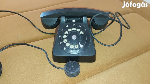 Antik magyar gyártású telefon