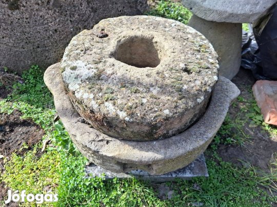 Antik malomkő,örlőkő ,házi malom
