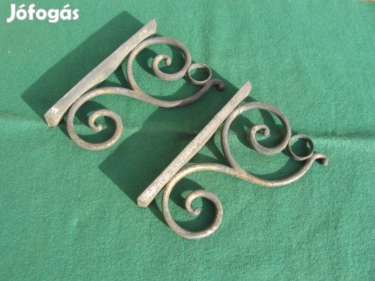 Antik méretes karnistartó-pár igényes kialakítással további haszn. ela