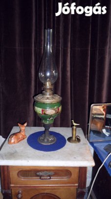Antik nagyobb méretű eredeti hibátl. majolika petróleum lámpa öngyújtó