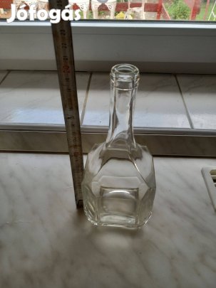 Antik négyszögletes likőrös üveg dugóval 0,5 l-es