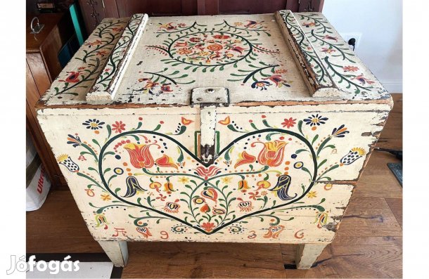 Antik népi szuszék festett tulipános hozományláda régi kelengyés láda