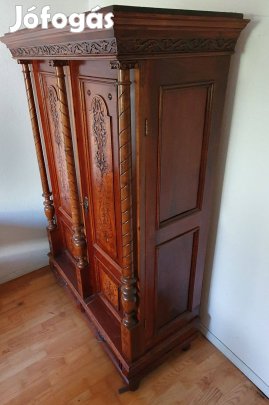 Antik ónémet szekrény