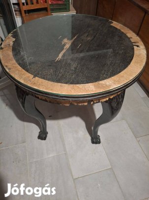 Antik oroszlánlábas neobarokk szalonasztal, üveglappal
