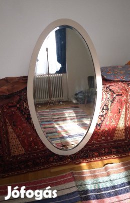 Antik ovális metszett fózolt falitükör tükör fa keretben krétafestékke