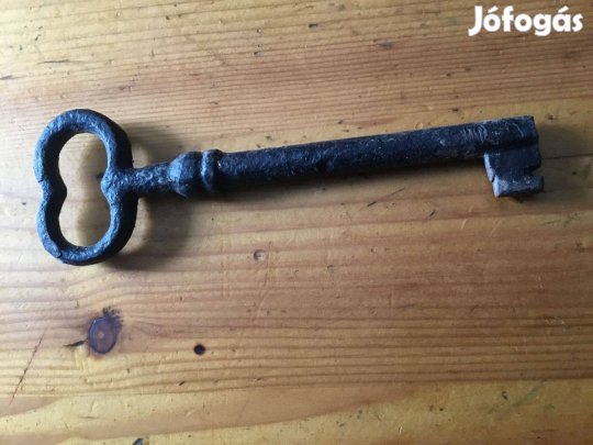 Antik pincekulcs Tokaj - Hegyaljáról, az 1920 - as évekből