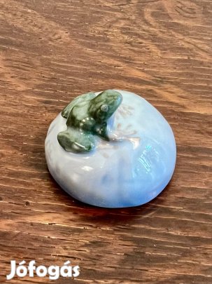 Antik porcelán kis békafigura Dániából