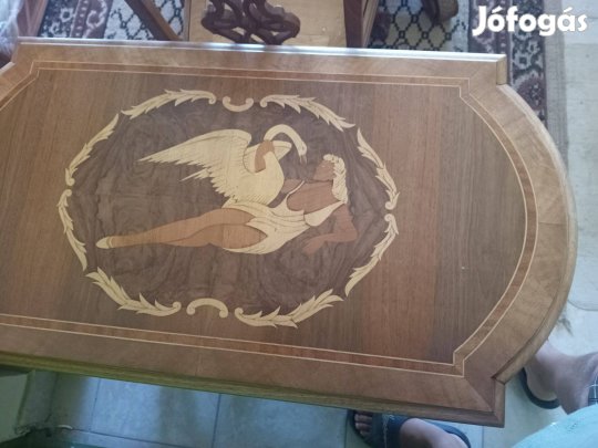 Antik régi bútorok el