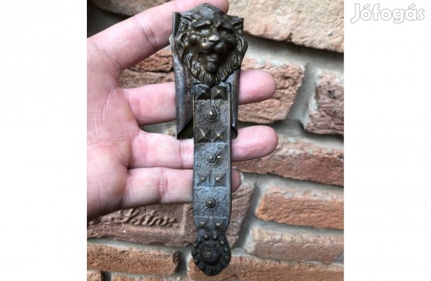 Antik réz oroszlán díszítő elem 8500 Ft :Lenti