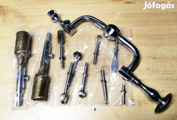 Antik rozsdamentes orvosi eszköz, sebészeti kézifúró, tartozékokkal