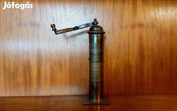 Antik sárgaréz borsdaráló eladó