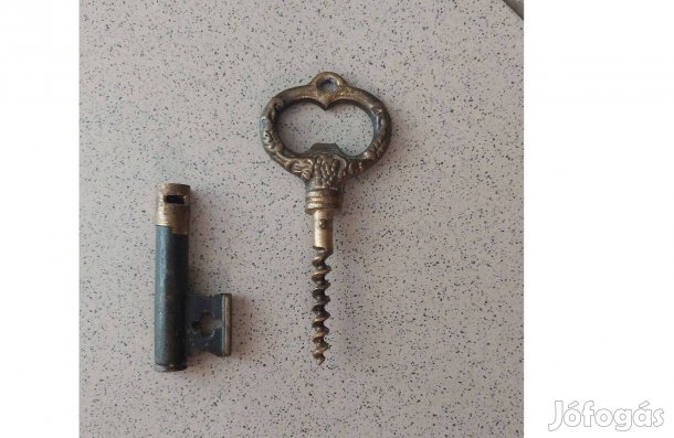 Antik sárgaréz kulcsalakú, sör és bornyitó