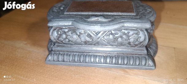Antik szecessziós ékszerdoboz, ládika ón/spiáter. Utánvét