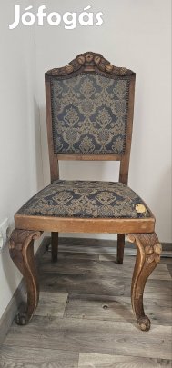 Antik szék kis hibával