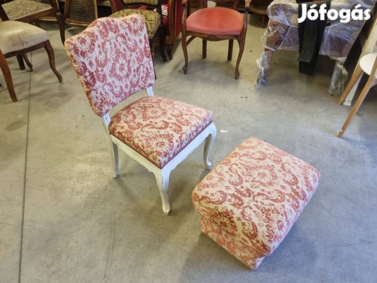 Antik szék lábzsámollyal