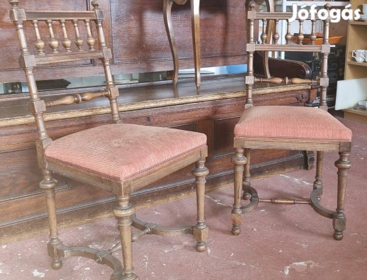 Antik székek párban