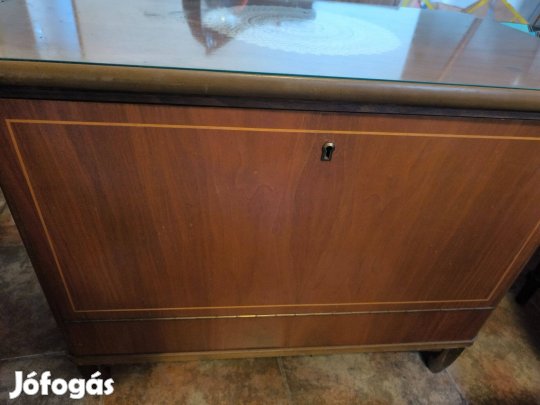 Antik tálaló komód