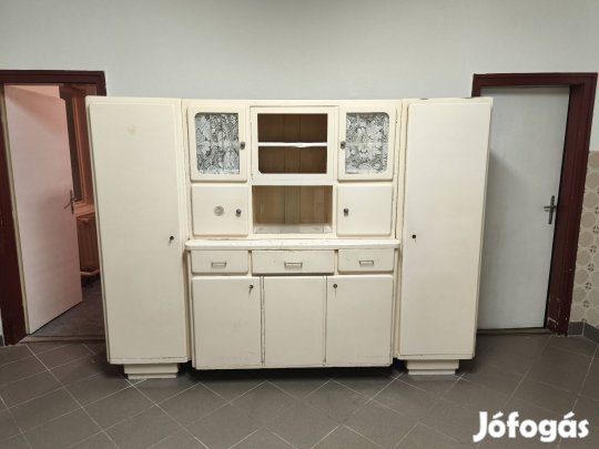 Antik tálaló szekrény