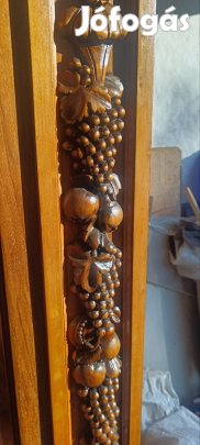 Antik tálaló/vitrin. 