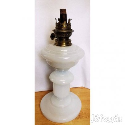 Antik tejüveg asztali lámpa, kifogástalan állapotban