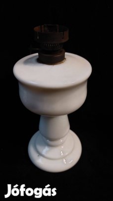 Antik tejüveg petróleumlámpa