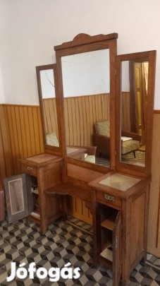 Antik tükrös szekrény hagyatékból