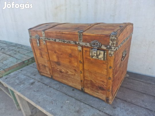 Antik utazóláda régi hajóláda népi régiség antik fa láda 
