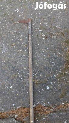 Antik vas nádvágó szerszám nyéllel, arató kézi szerszám