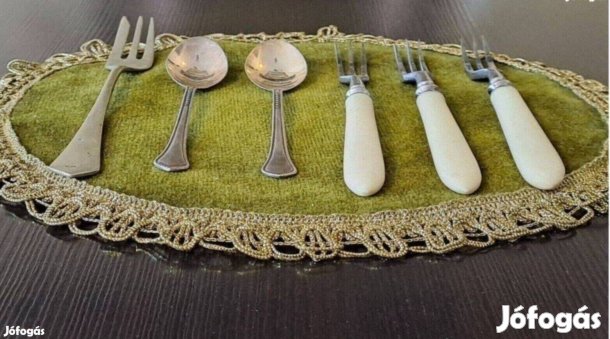 Antik villa és kanál vegyesen