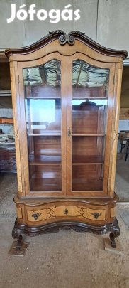 Antik vitrin intarzia berakással