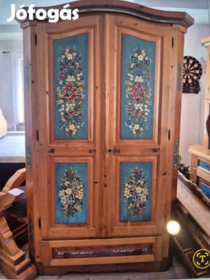 Antikbútor teljessen felujitott