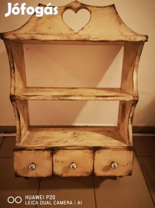 Antikolt hatású fűszertartó