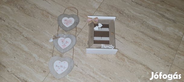 Antikolt hatású kulcstartó és képkeret fából 2db új