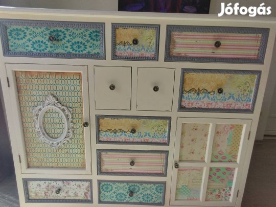 Antikolt,modern komód nagyméretű,fa