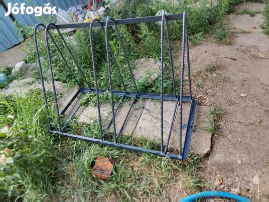 Antracit szürke kerékpár tárolo