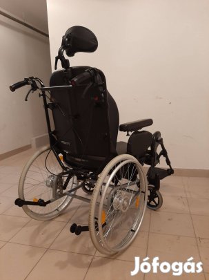 Ápolási tolószék