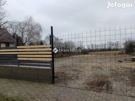 Áporkai 100 nm-es ház eladó
