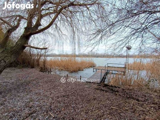 Áporkai 78 nm-es ház eladó