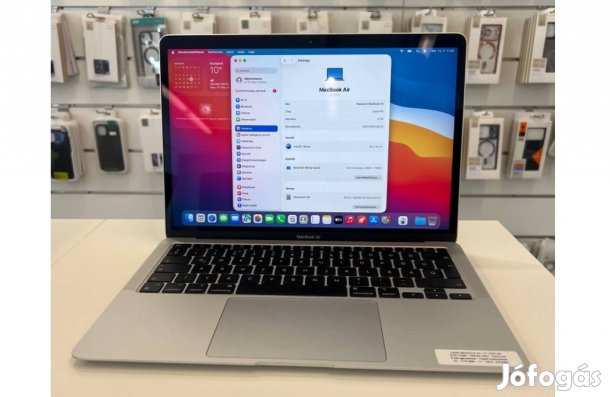 Apple Macbook Air 2022 13" M1 8GB RAM 512GB SSD Silver Használt