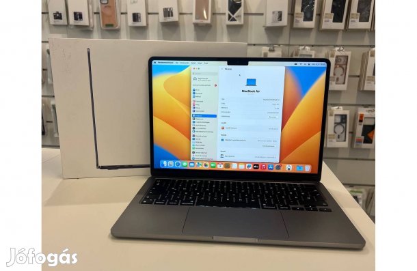 Apple Macbook Air 2022 13" M2 8GB RAM 256GB SSD S.Gray Használt 27%Áfa