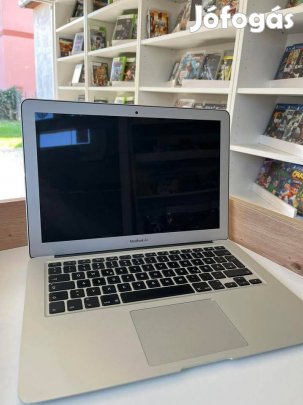 Apple Macbook Air (13 hüvelykes, 2015)