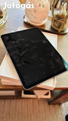 Apple ipad Air 11" M3 chip (2025) tablet, újszerű állapotban.