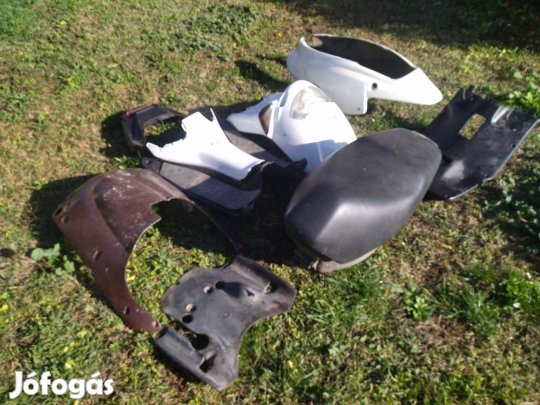 April robogó idomok egyben