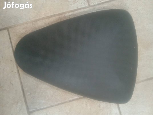 Aprilia Rsv1000 hátsó ülés