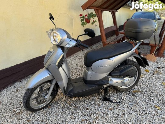 Aprilia Scarabeo 125