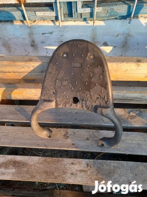 Aprilia Scarabeo doboztartó konzol  , kapaszkodó