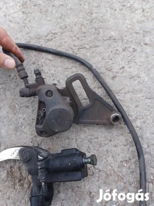 Aprilia Scarabeo első fékrendszer