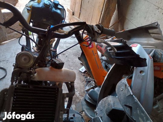 Aprilia Sr 50 alkatrészek