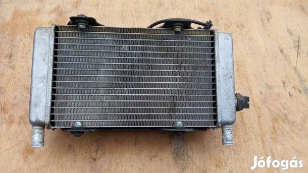 Aprilia atlantic 200 hűtő