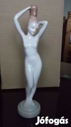 Aquincum női akt porcelán figura
